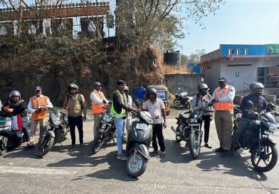 महामार्ग पोलीस यांच्या वतीने खेड शिवापूर येथे रस्ता सुरक्षा अभियान कार्यक्रम संपन्न