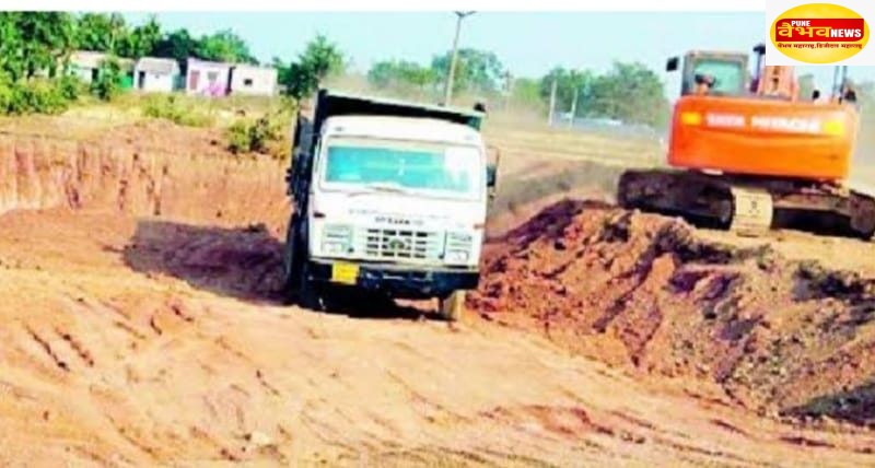 पुण्यातील बांधकामासाठी उत्खनन केलेला मुरूम-दगड भोर तालुक्यात भरावासाठी; वाहतुकीवर प्रश्नचिन्ह
